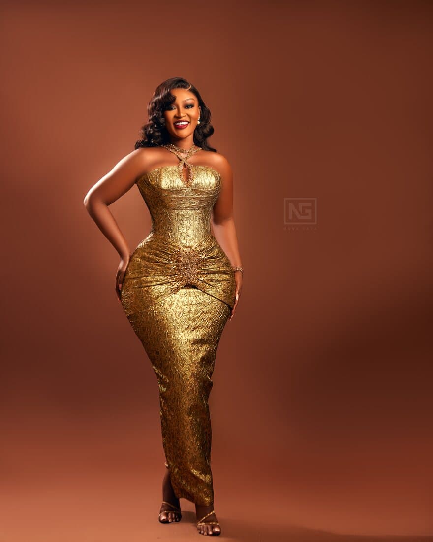 Gold lamé gown, full length